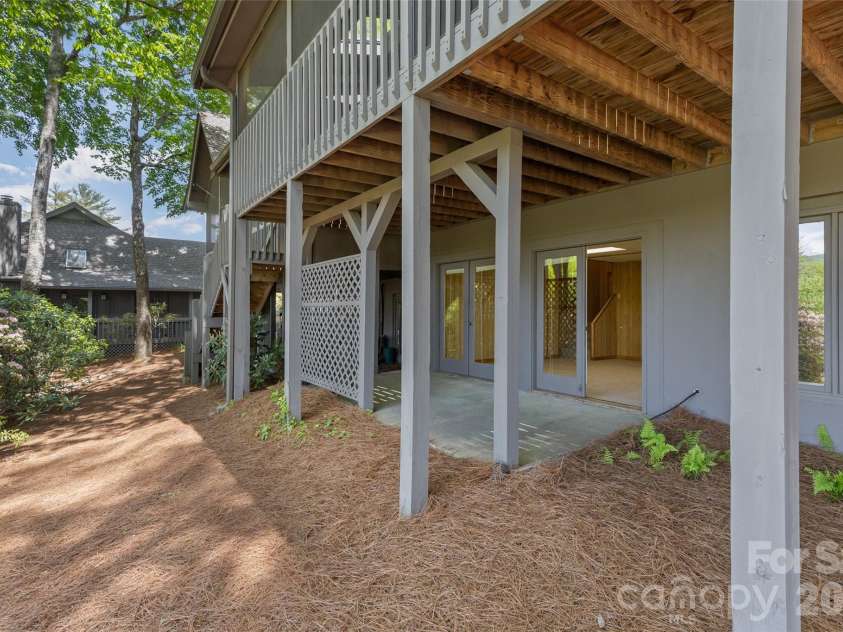 84 Fairway Villas Drive, Sapphire, NC 28774.  MLS# CAR4381824, YatesRealty ID 22026. 