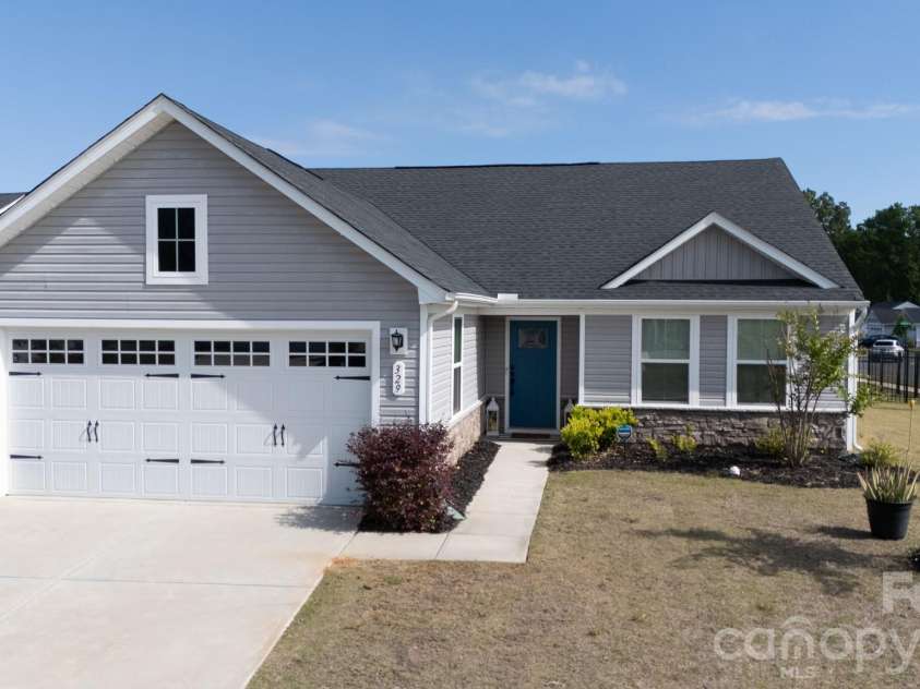 329 Damask Drive, Lancaster, SC 29720.  MLS# CAR4382139, YatesRealty ID 22028. 