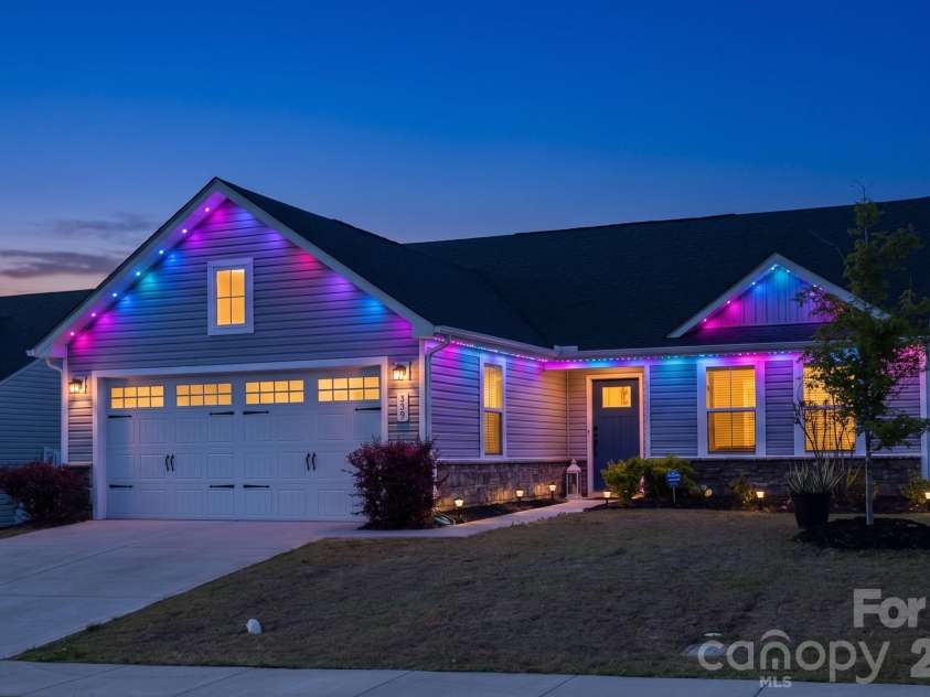 329 Damask Drive, Lancaster, SC 29720.  MLS# CAR4382139, YatesRealty ID 22028. 