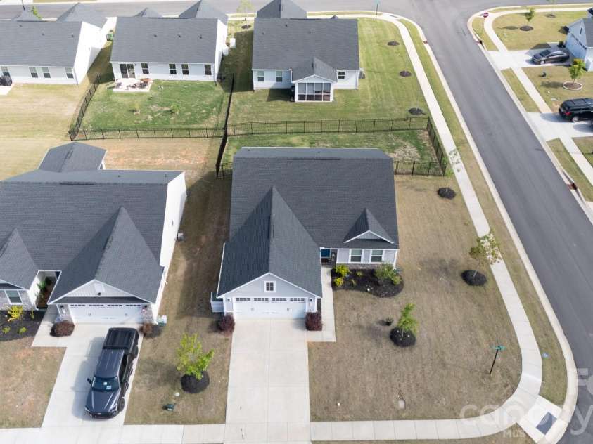 329 Damask Drive, Lancaster, SC 29720.  MLS# CAR4382139, YatesRealty ID 22028. 