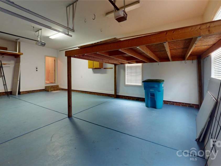 4066 Belle Meade Circle, Belmont, NC 28012.  MLS# CAR4255960, YatesRealty ID 22029. 3-car garage!!!