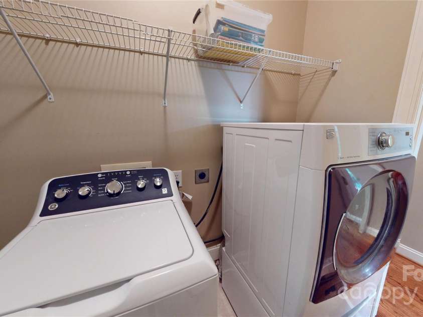 4066 Belle Meade Circle, Belmont, NC 28012.  MLS# CAR4255960, YatesRealty ID 22029. Laundry room.