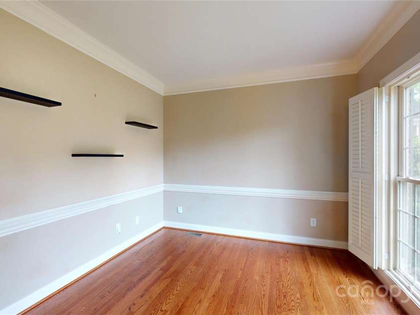 4066 Belle Meade Circle, Belmont, NC 28012.  MLS# CAR4255960, YatesRealty ID 22029. Office/flex space.