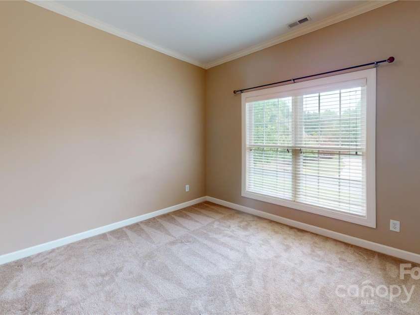 4066 Belle Meade Circle, Belmont, NC 28012.  MLS# CAR4255960, YatesRealty ID 22029. Upper bedroom.