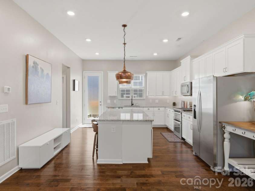 9812 Ainslie Downs Street, Charlotte, NC 28273.  MLS# CAR4375661, YatesRealty ID 22029. 