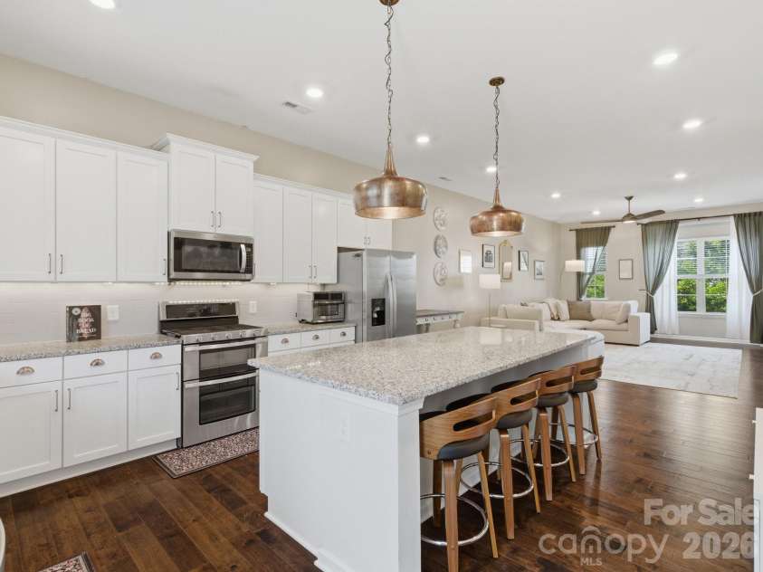 9812 Ainslie Downs Street, Charlotte, NC 28273.  MLS# CAR4375661, YatesRealty ID 22029. 