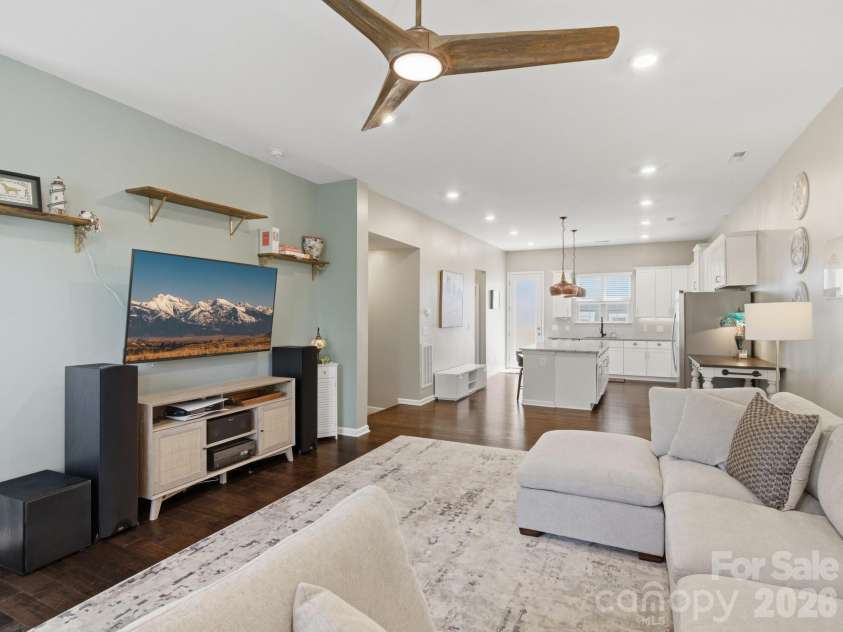 9812 Ainslie Downs Street, Charlotte, NC 28273.  MLS# CAR4375661, YatesRealty ID 22029. 