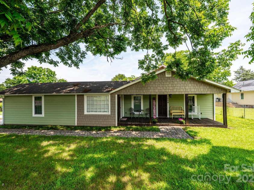 166 Duke Street, Granite Falls, NC 28630.  MLS# CAR4306753, YatesRealty ID 22030. 