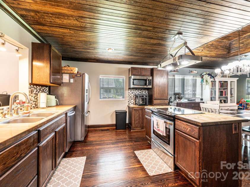 166 Duke Street, Granite Falls, NC 28630.  MLS# CAR4306753, YatesRealty ID 22030. 