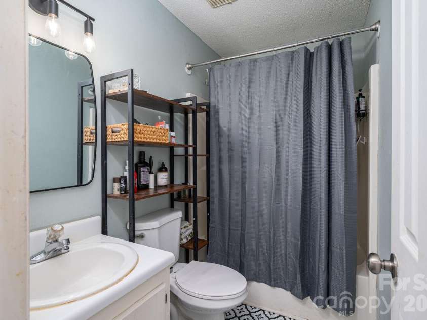 807 Willow Lane, Bessemer City, NC 28016.  MLS# CAR4381984, YatesRealty ID 22030. 