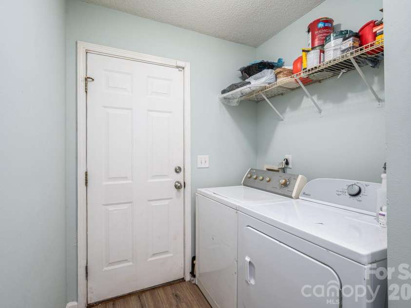 807 Willow Lane, Bessemer City, NC 28016.  MLS# CAR4381984, YatesRealty ID 22030. 