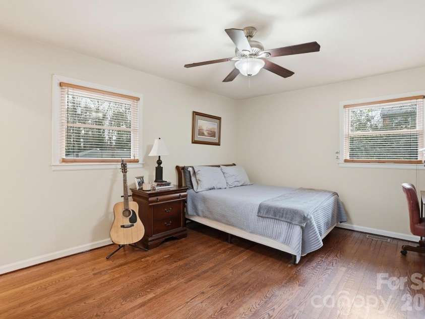 105 College Heights Boulevard, Clemson, SC 29631.  MLS# CAR4381552, YatesRealty ID 22031. 