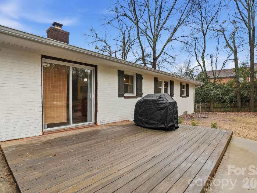105 College Heights Boulevard, Clemson, SC 29631.  MLS# CAR4381552, YatesRealty ID 22031. 