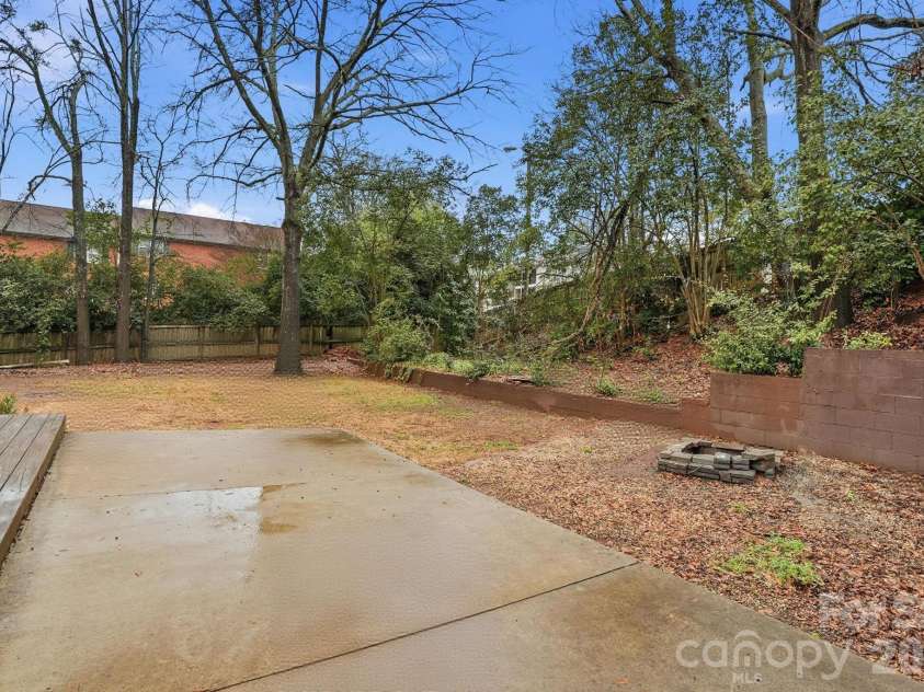 105 College Heights Boulevard, Clemson, SC 29631.  MLS# CAR4381552, YatesRealty ID 22031. 