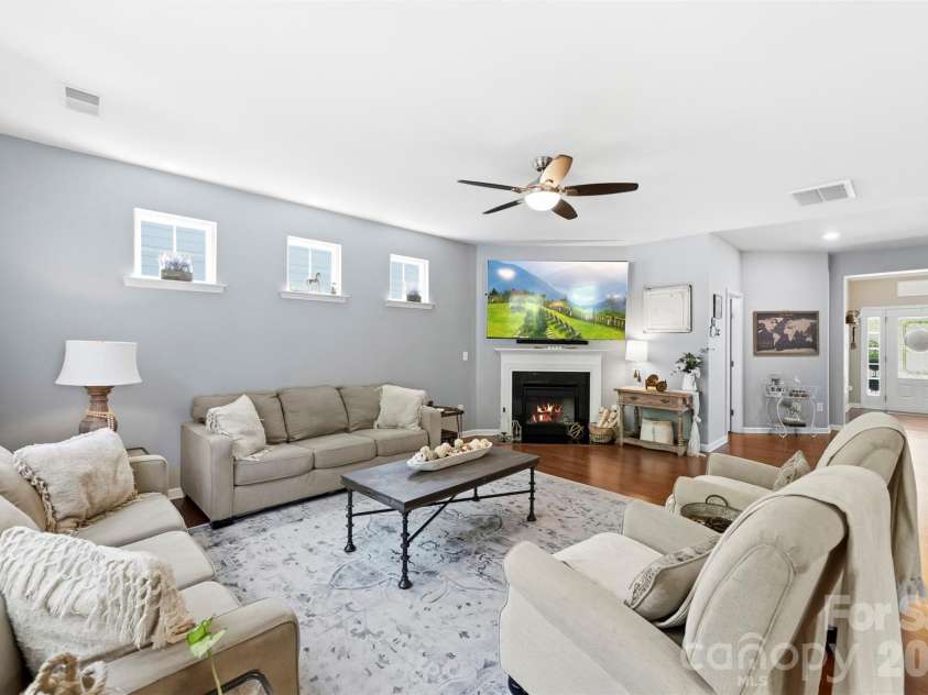 2028 Brightflower Lane, York, SC 29745.  MLS# CAR4380047, YatesRealty ID 22032. 