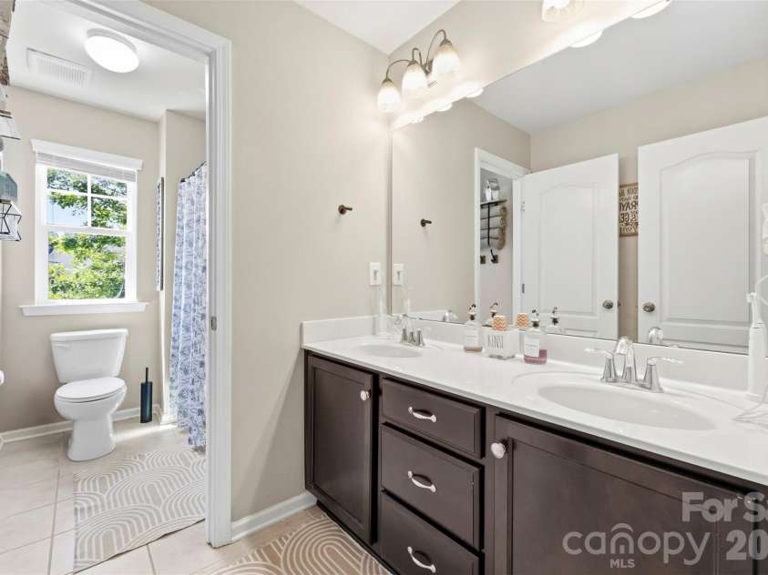 2028 Brightflower Lane, York, SC 29745.  MLS# CAR4380047, YatesRealty ID 22032. 
