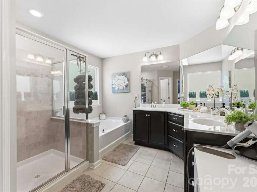 2028 Brightflower Lane, York, SC 29745.  MLS# CAR4380047, YatesRealty ID 22032. 