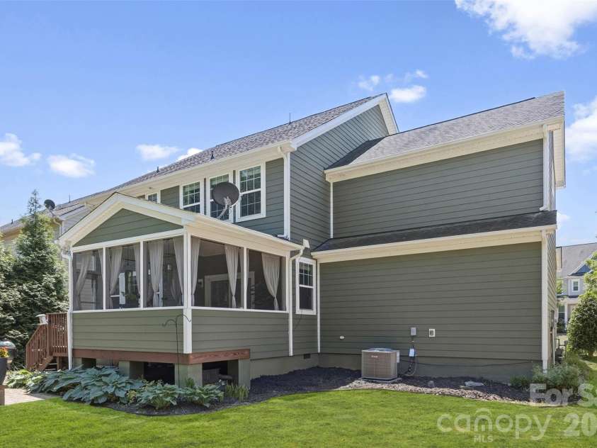 2028 Brightflower Lane, York, SC 29745.  MLS# CAR4380047, YatesRealty ID 22032. 