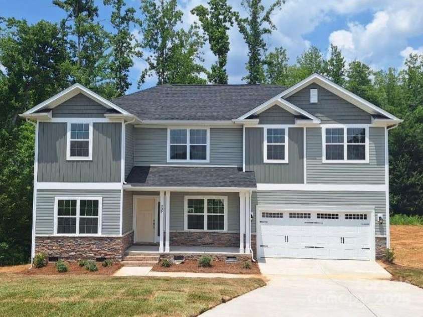 236 Mountain Island Road, Statesville, NC 28677.  MLS# CAR4261234, YatesRealty ID 22033. 