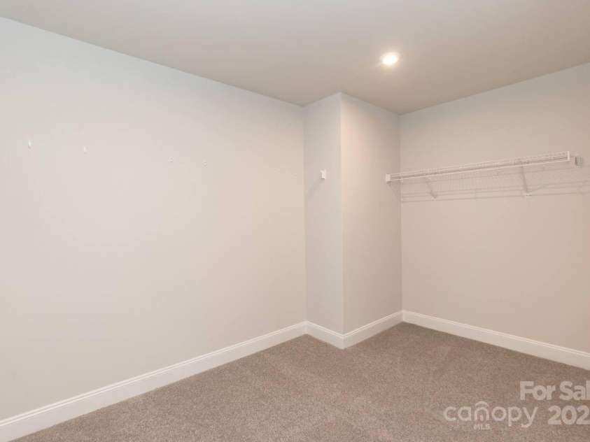 236 Mountain Island Road, Statesville, NC 28677.  MLS# CAR4261234, YatesRealty ID 22033. 