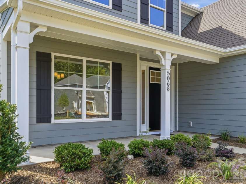 5068 McLaughlin Loop, Waxhaw, NC 28173.  MLS# CAR4375296, YatesRealty ID 22034. 