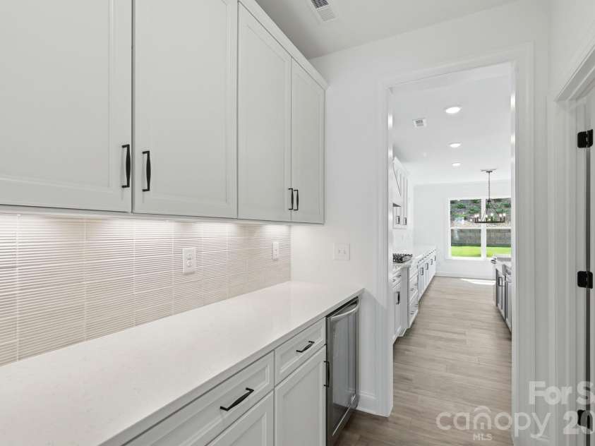 5068 McLaughlin Loop, Waxhaw, NC 28173.  MLS# CAR4375296, YatesRealty ID 22034. 
