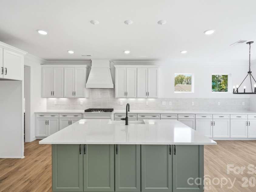 5068 McLaughlin Loop, Waxhaw, NC 28173.  MLS# CAR4375296, YatesRealty ID 22034. 