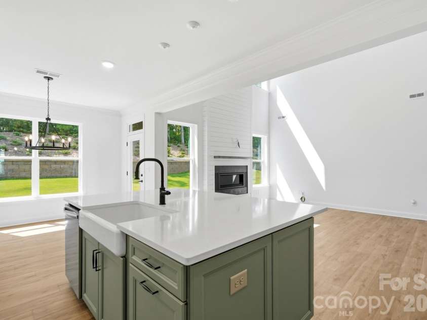 5068 McLaughlin Loop, Waxhaw, NC 28173.  MLS# CAR4375296, YatesRealty ID 22034. 