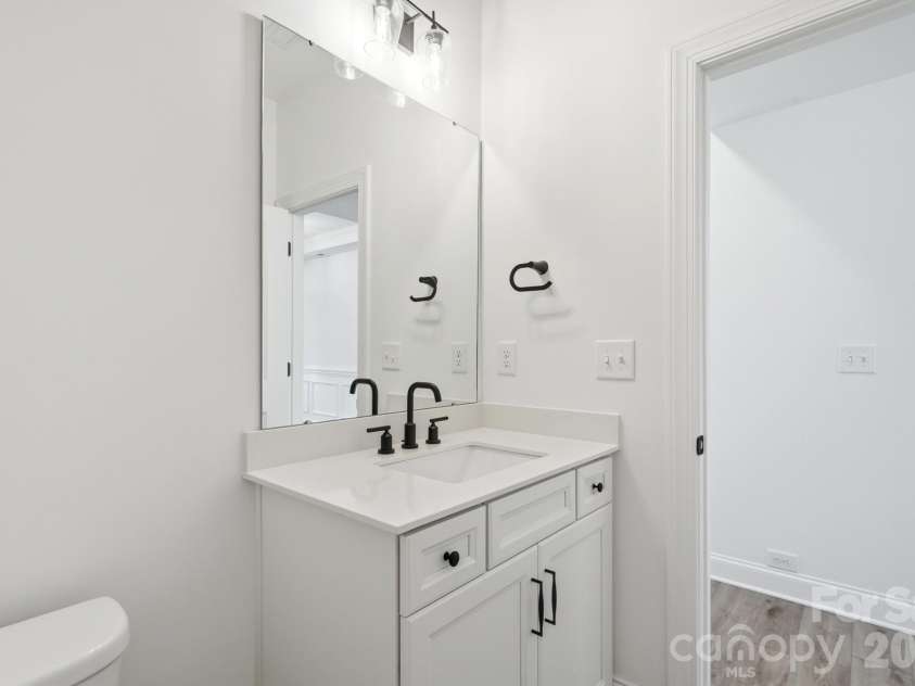 5068 McLaughlin Loop, Waxhaw, NC 28173.  MLS# CAR4375296, YatesRealty ID 22034. 