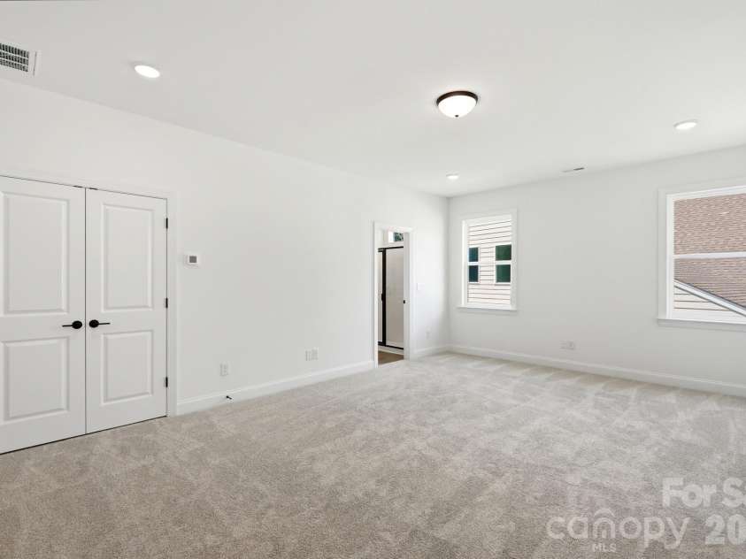 5068 McLaughlin Loop, Waxhaw, NC 28173.  MLS# CAR4375296, YatesRealty ID 22034. 