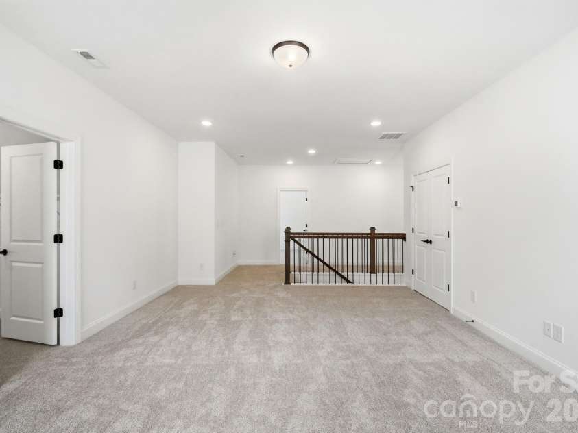 5068 McLaughlin Loop, Waxhaw, NC 28173.  MLS# CAR4375296, YatesRealty ID 22034. 