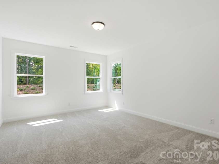 5068 McLaughlin Loop, Waxhaw, NC 28173.  MLS# CAR4375296, YatesRealty ID 22034. 