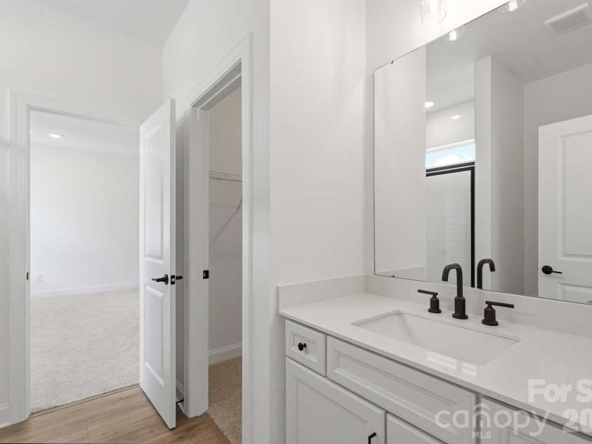 5068 McLaughlin Loop, Waxhaw, NC 28173.  MLS# CAR4375296, YatesRealty ID 22034. 
