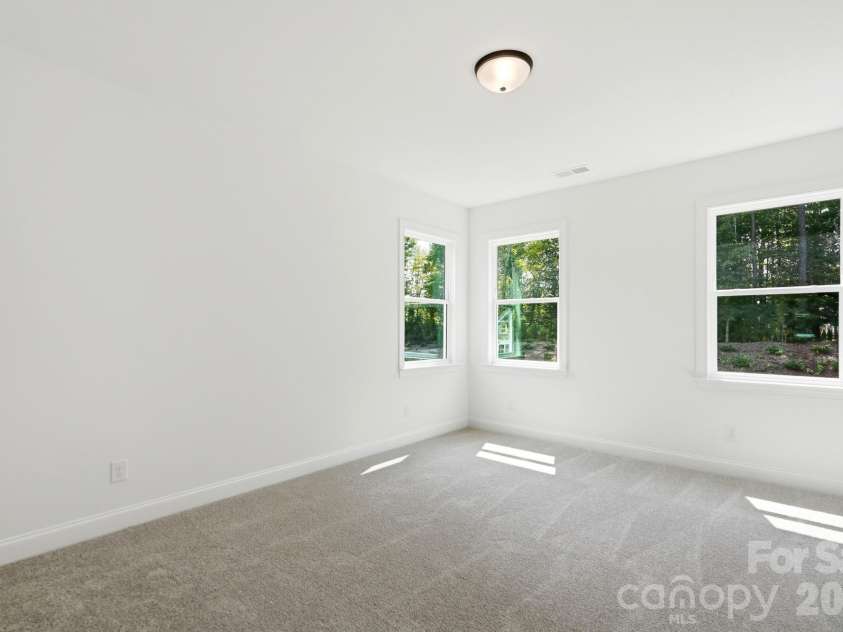 5068 McLaughlin Loop, Waxhaw, NC 28173.  MLS# CAR4375296, YatesRealty ID 22034. 