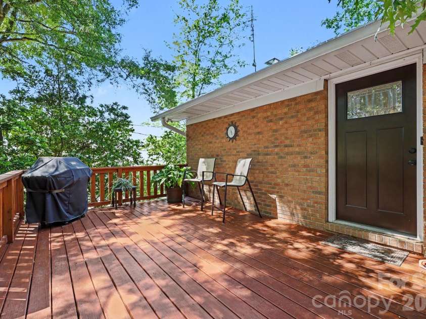 260 Knollwood Drive, Salisbury, NC 28146.  MLS# CAR4381528, YatesRealty ID 22035. Front deck