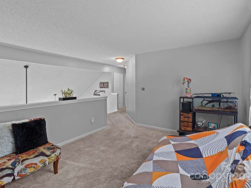 8906 Pickering Grove Lane, Charlotte, NC 28216.  MLS# CAR4291969, YatesRealty ID 22035. 