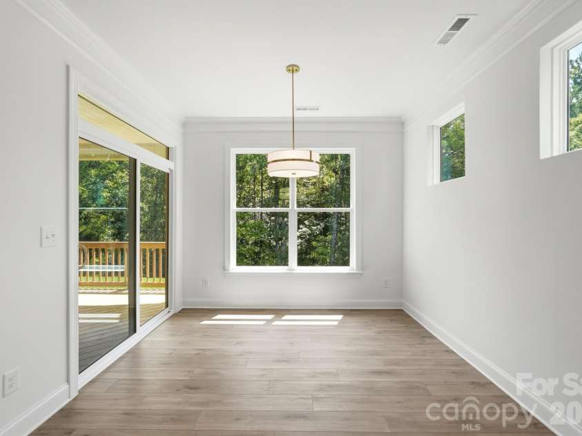 722 Clovis Street, Rock Hill, SC 29730.  MLS# CAR4375273, YatesRealty ID 22037. Breakfast Area