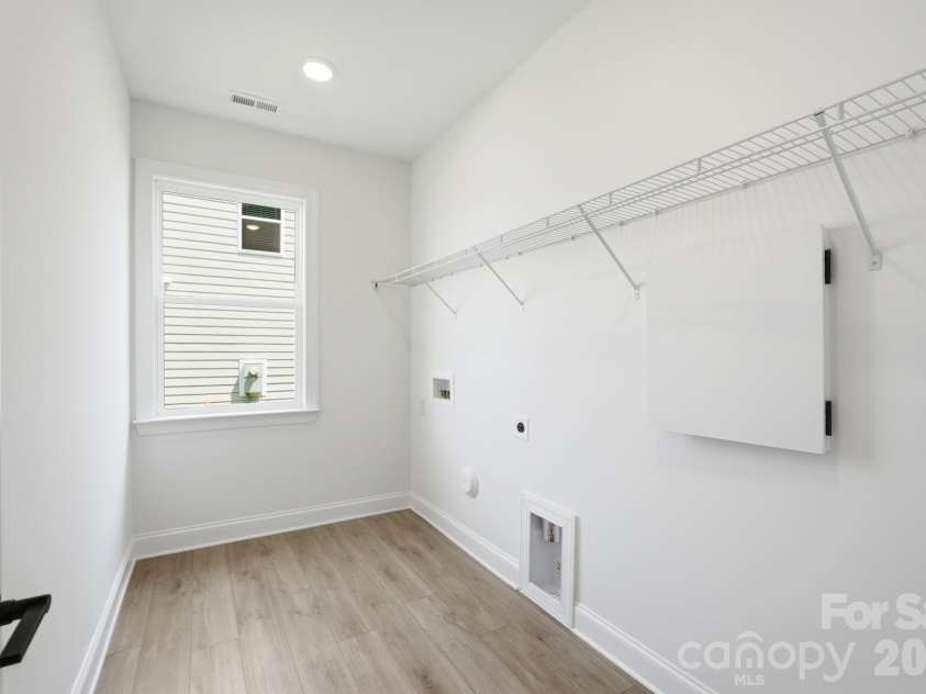 722 Clovis Street, Rock Hill, SC 29730.  MLS# CAR4375273, YatesRealty ID 22037. Laundry Room