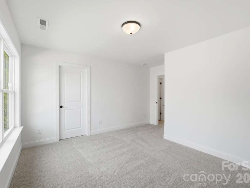 722 Clovis Street, Rock Hill, SC 29730.  MLS# CAR4375273, YatesRealty ID 22037. Upper level bedroom