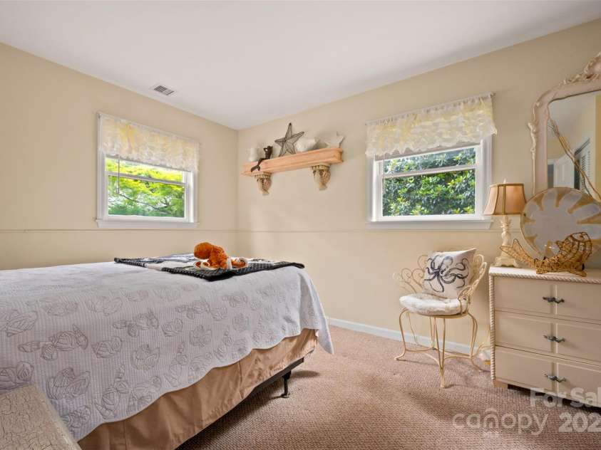 64 Persimmon Hill Drive, Columbus, NC 28722.  MLS# CAR4257157, YatesRealty ID 22038. Bedroom 2 w/ full bath