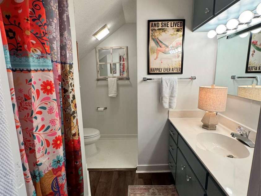 145 Townhouse Drive, Burnsville, NC 28714.  MLS# CAR4242212, YatesRealty ID 2204. Upper level bathroom