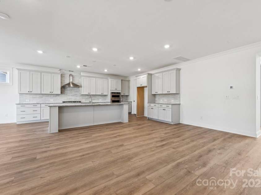 148 Windy Dell Drive, Tega Cay, SC 29708.  MLS# CAR4204504, YatesRealty ID 2204. Great Room