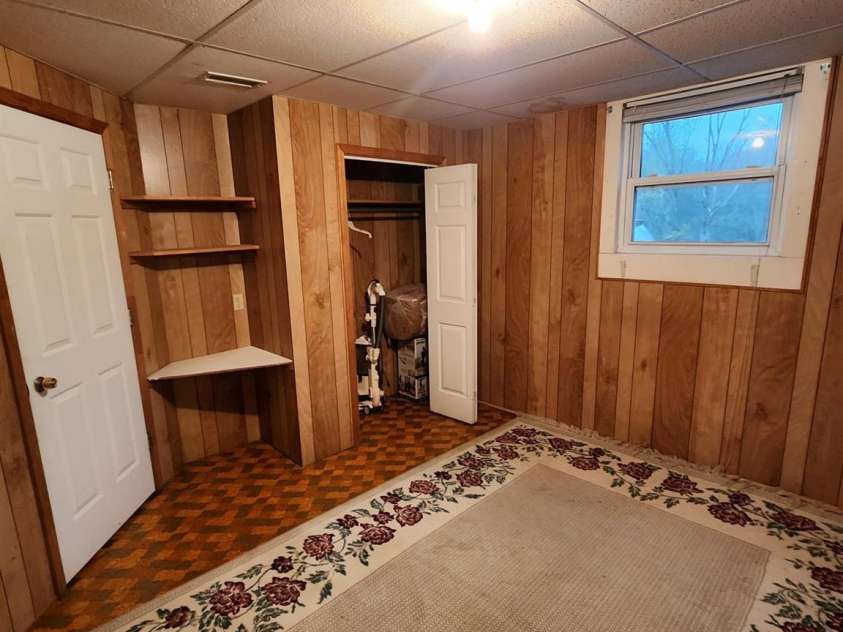 406 Caldwell Avenue, Newton, NC 28658.  MLS# CAR4248372, YatesRealty ID 2204. 