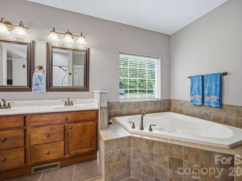 305 Hedrick Lambe Drive, Salisbury, NC 28146.  MLS# CAR4381504, YatesRealty ID 22040. 