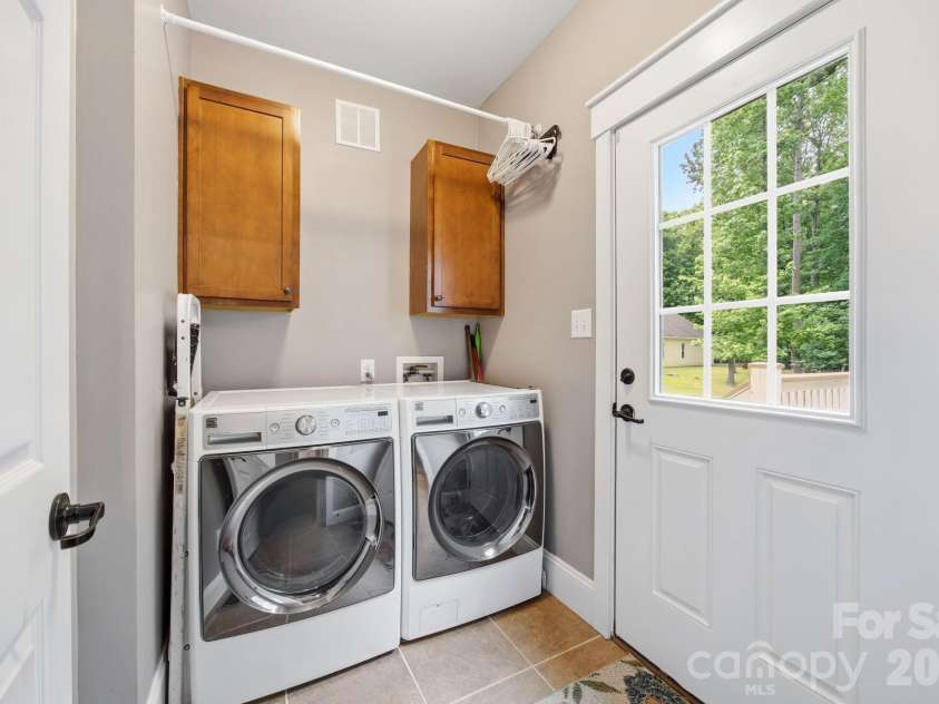 305 Hedrick Lambe Drive, Salisbury, NC 28146.  MLS# CAR4381504, YatesRealty ID 22040. Laundry Room