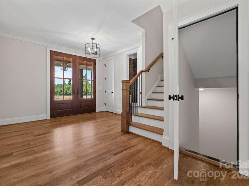 537 Riddle Mill Road, Clover, SC 29710.  MLS# CAR4272387, YatesRealty ID 22040. 