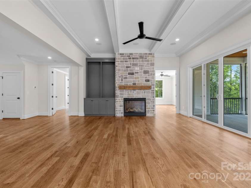 537 Riddle Mill Road, Clover, SC 29710.  MLS# CAR4272387, YatesRealty ID 22040. 