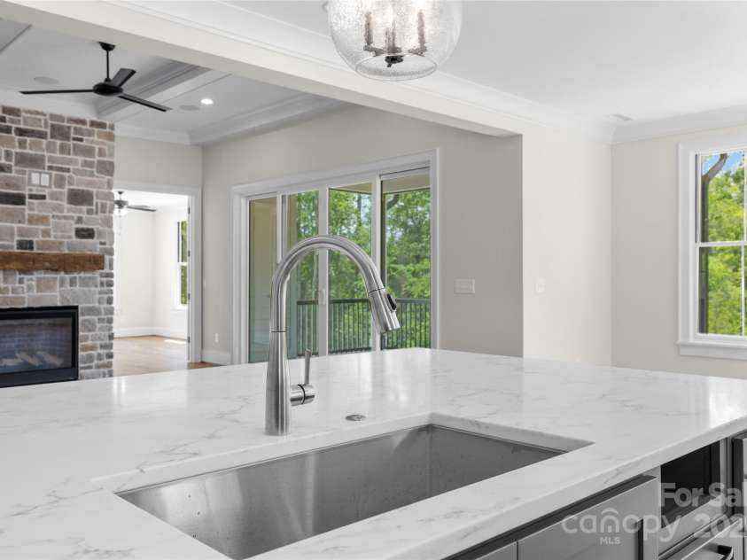 537 Riddle Mill Road, Clover, SC 29710.  MLS# CAR4272387, YatesRealty ID 22040. 