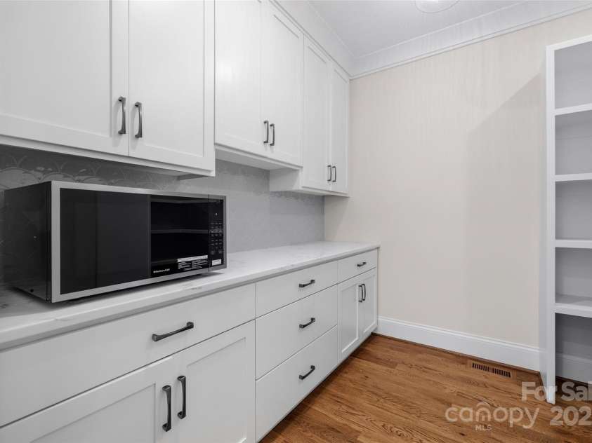 537 Riddle Mill Road, Clover, SC 29710.  MLS# CAR4272387, YatesRealty ID 22040. 