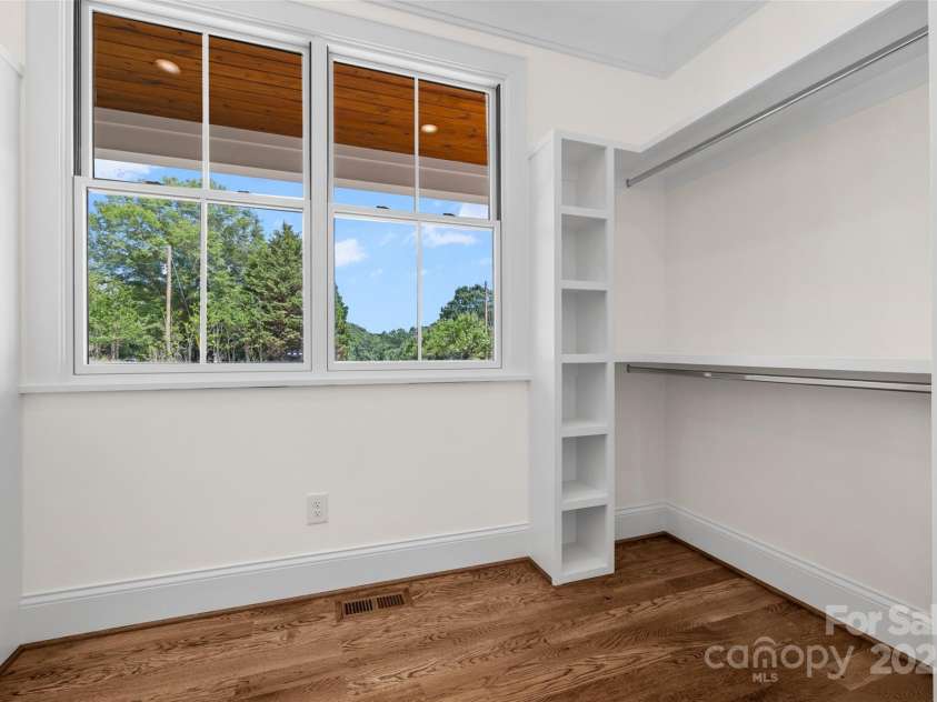 537 Riddle Mill Road, Clover, SC 29710.  MLS# CAR4272387, YatesRealty ID 22040. 